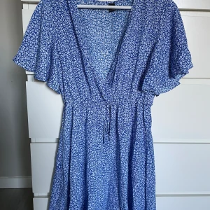 Klänning  - Från Shein, storlek S. Aldrig använd!🫶🏻