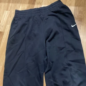 Nike mjukis - De är väldigt baggy de kan passa från M-XL