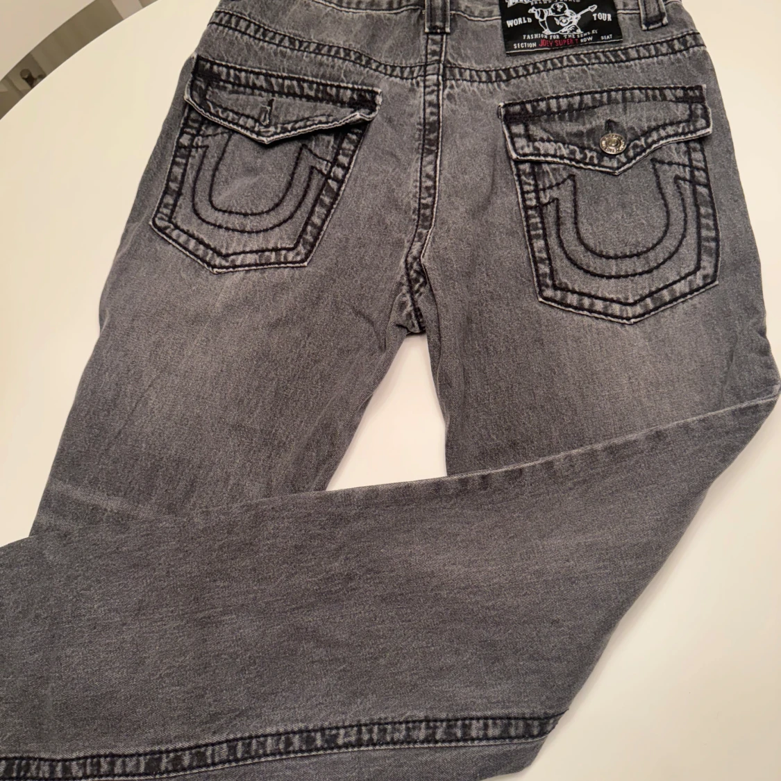 True Religion grå jeans Joey Super T - 1