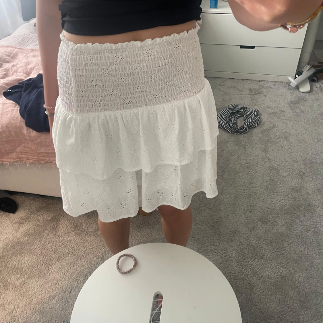 Vit volangkjol från Cubus - 1