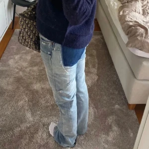 Acne patchwork jeans - Snygga slutsålda jeans från Acne, storlek 25x32