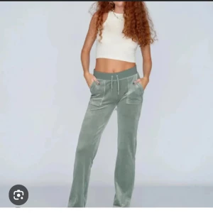 Gröna juicy  - Köpte dom för lite mer än 1 år sedan, men slutade andvända dom förra året, dom funkar perfekt. Kom privat å prata om pris, än så länge är det 600 kr men vi kan prata mer om priset privat. På snap kan ni få tydligare bilder!