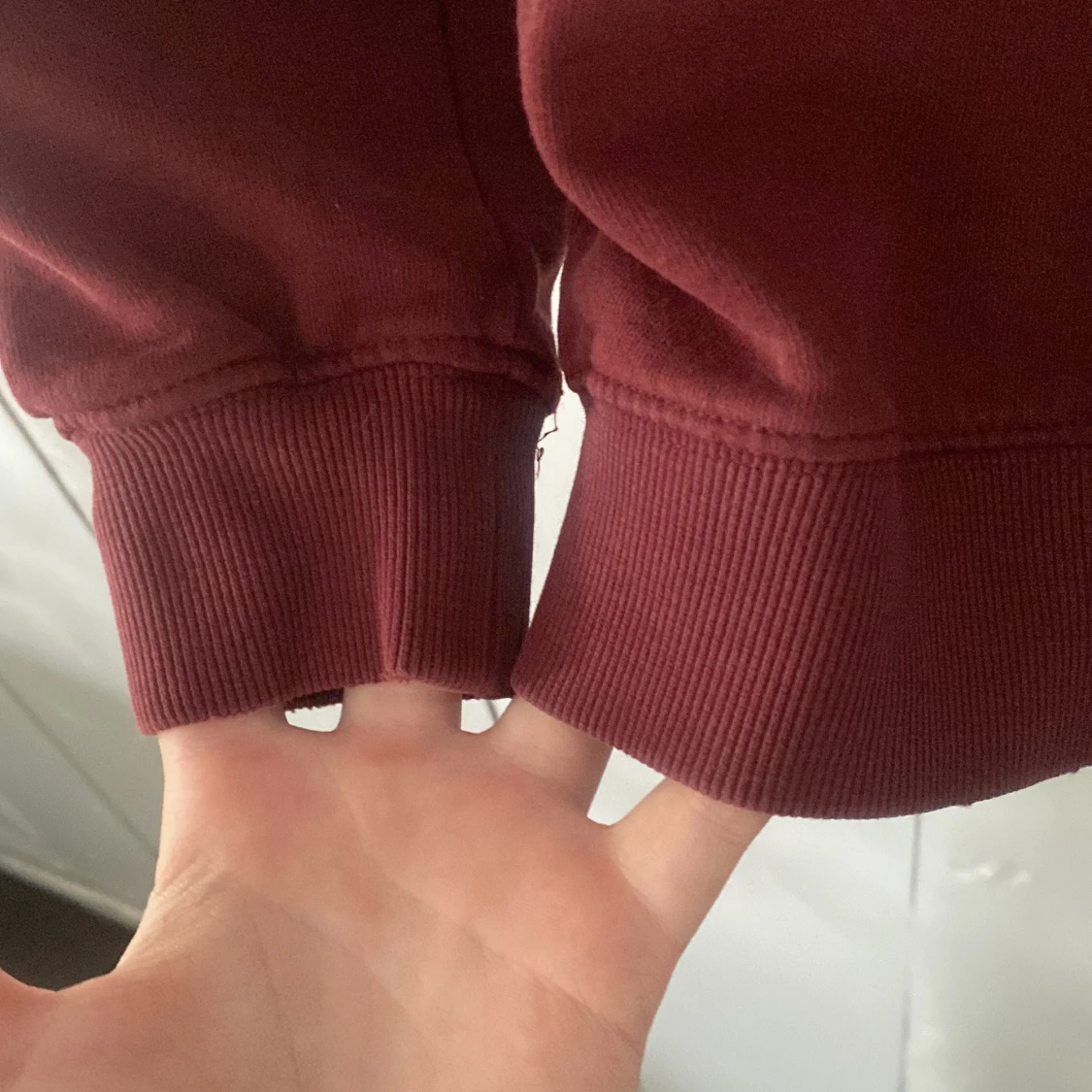 Mörkröd sweatshirt från 157, XS - 3