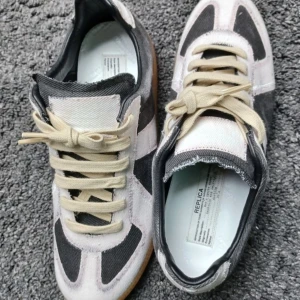 Maison Margiela Gats!Sökes! - Söker dessa maison margiela gats i storlek 39-41.Helst helt nya!