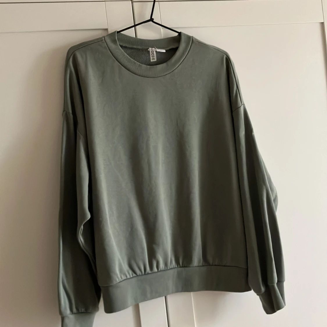 Grön oversized sweatshirt från HM Divided