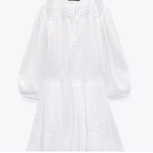 vit klänning - använd 1 gång på konfirmation 