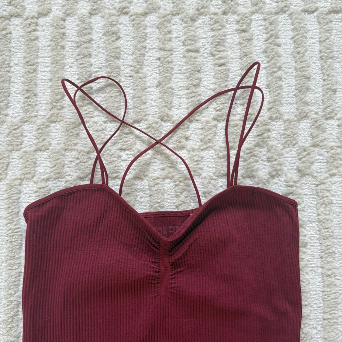 Vinröd ribbad body från ONLY - 1