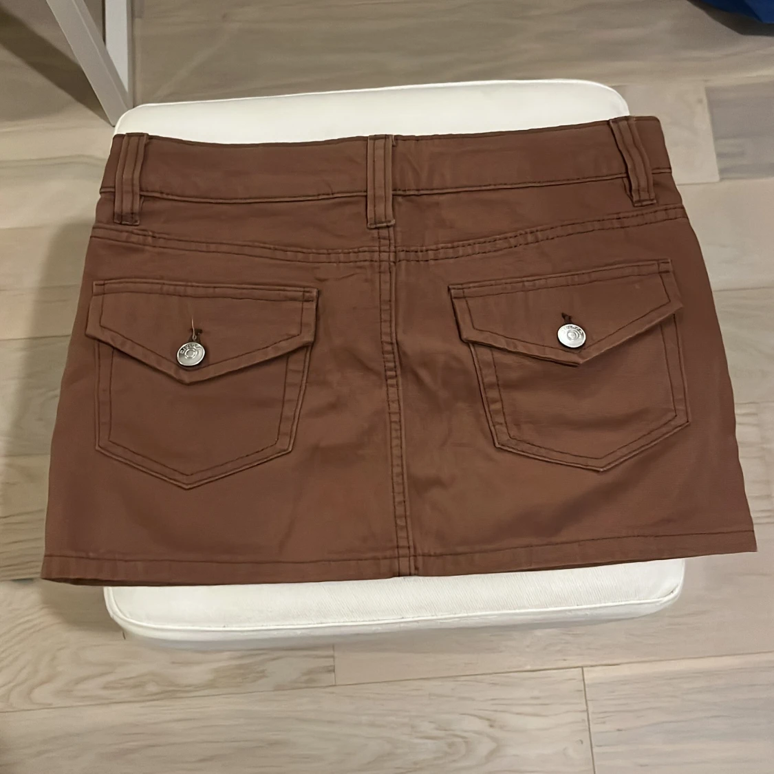 Brun kortkjol från H&M Divided - 3