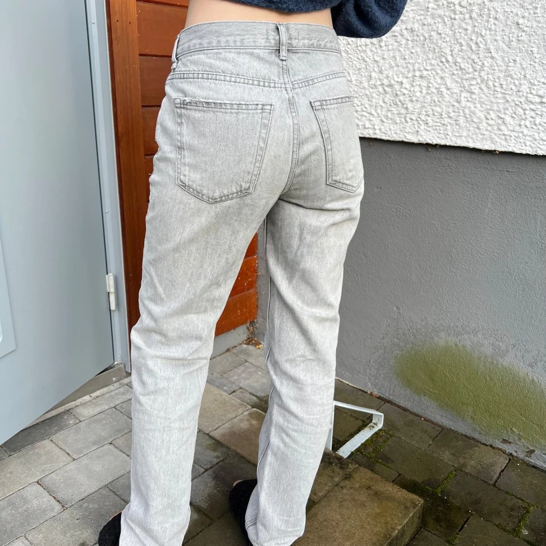 Raka gråa jeans - 1