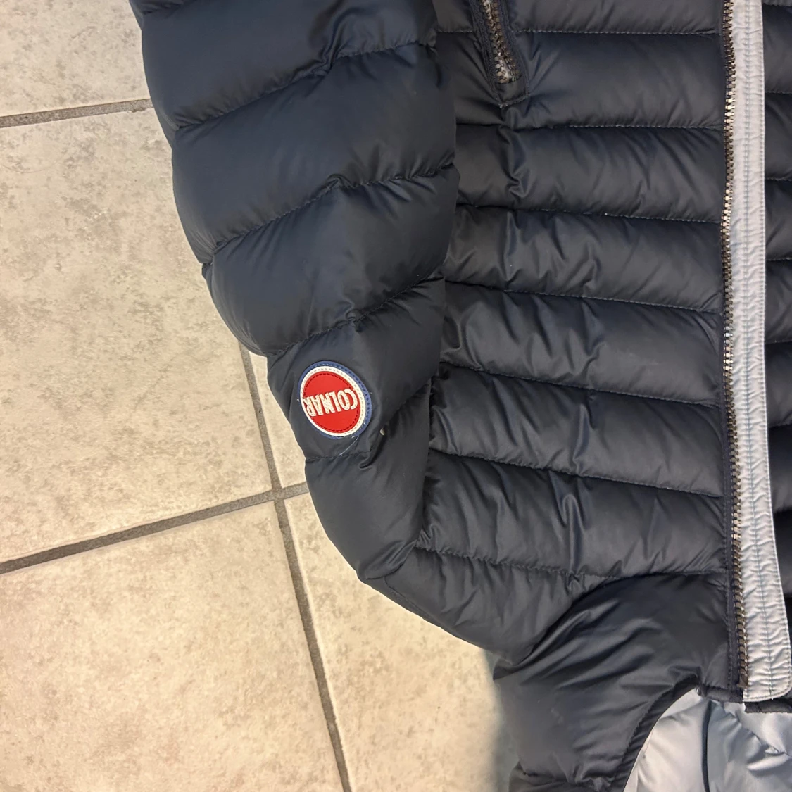 Mörkblå Colmar dunjacka med huva. 10 years - 3