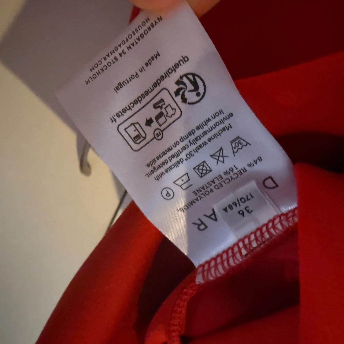 Röd långklänning från Dagmar, stl 36 - 3