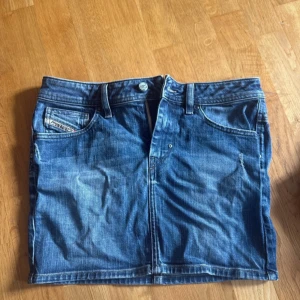 Såå najs diesel jeanskjol - Älskar denna!!!