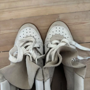 Isabel marant bobby sneakers - Snygga men kommer aldrig till användning! Köpa på vestiaire