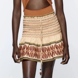 Sommar kjol - Så himla fin och unik kjol!🥹🤍 Perfekt till sommaren☀️