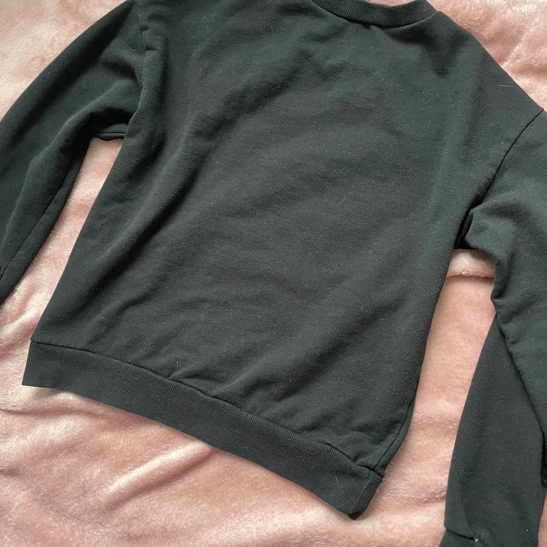 Svart tröja från Divided med Disney-motiv - 1