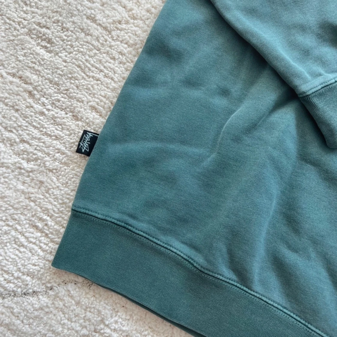 Grön sweatshirt från Stüssy - 2