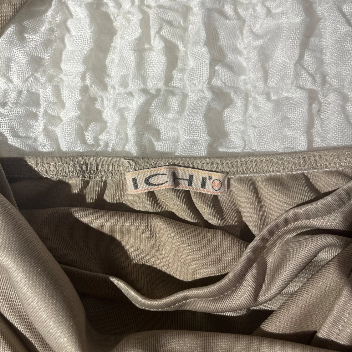 Beige klänning från ICHI - 1