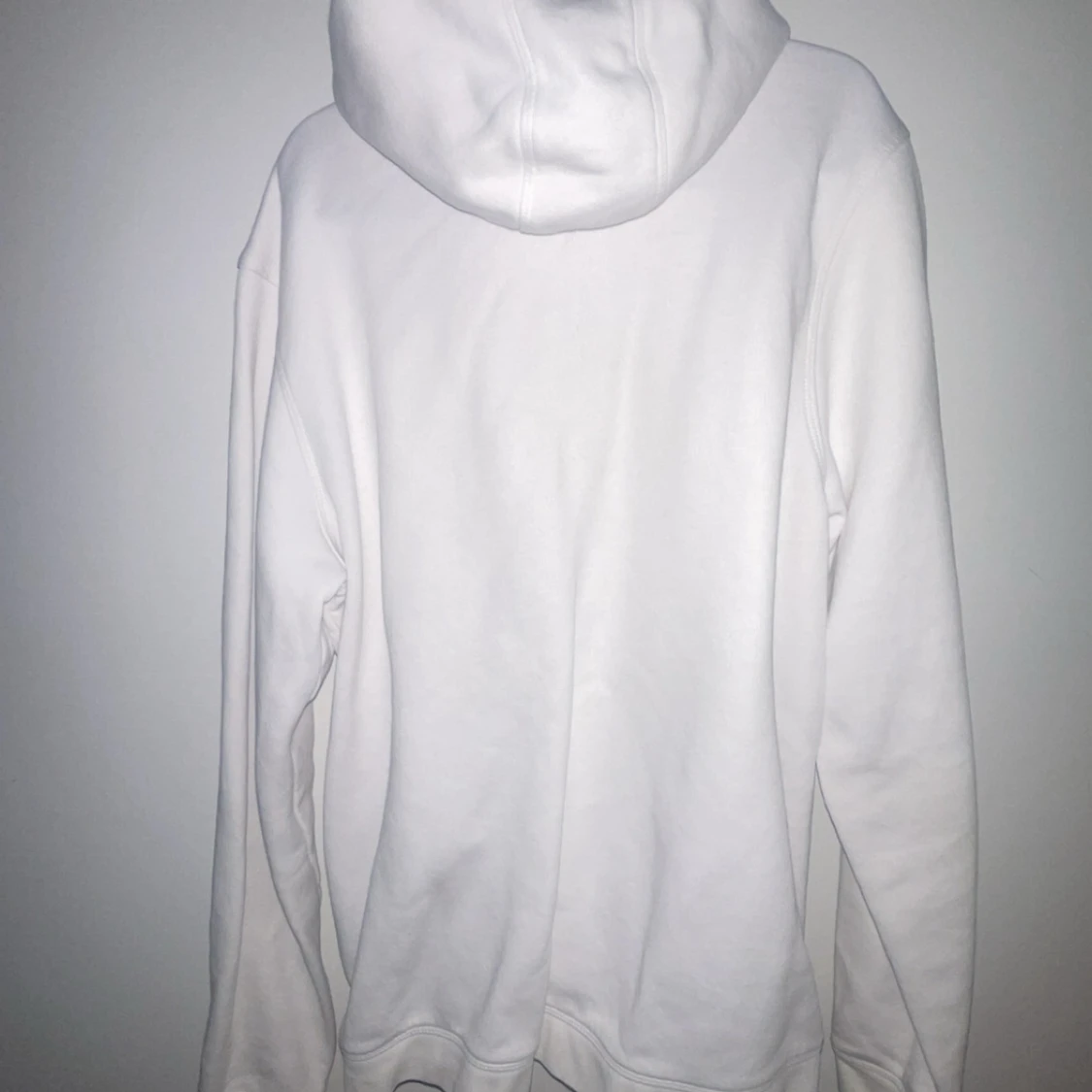 Vit hoodie från Sail Racing - 1