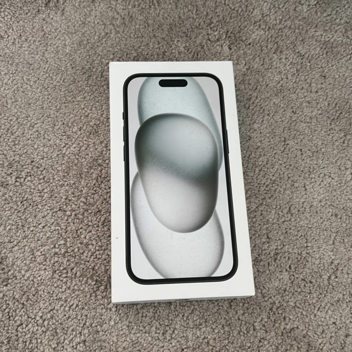 iPhone 15 Förpackning