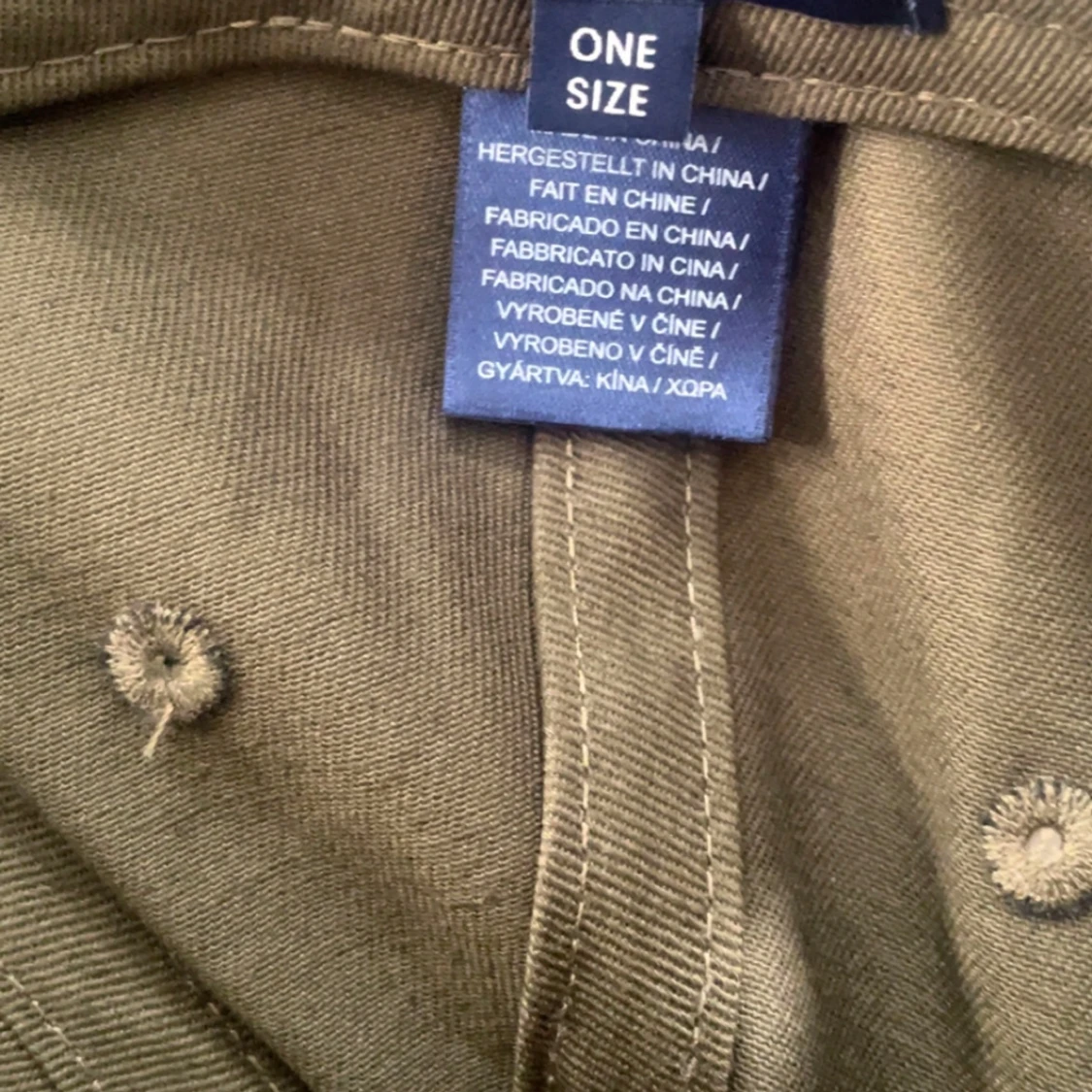 Olivgrön keps från GANT - 3