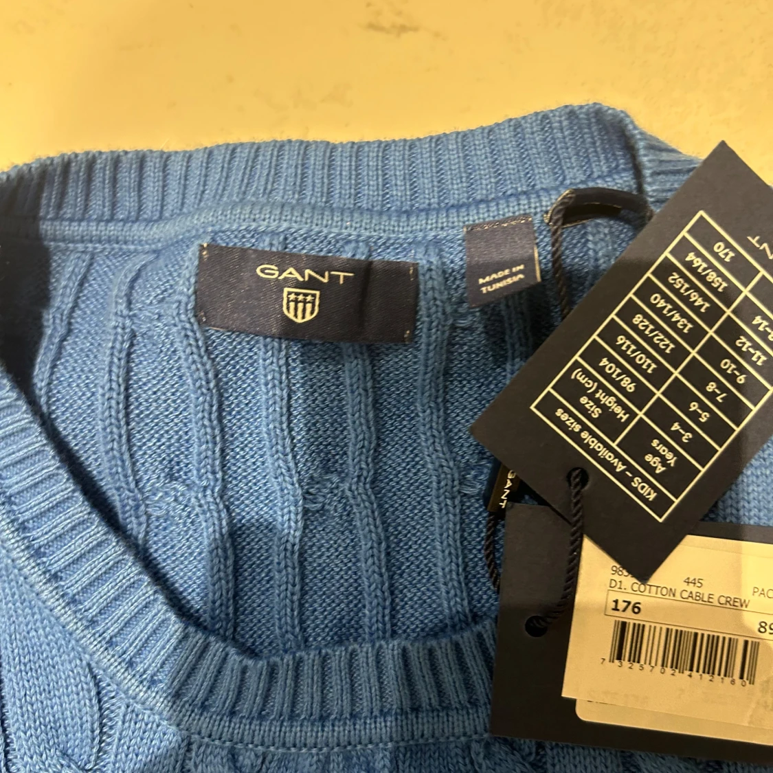 Blå kabelstickad tröja från GANT - 2