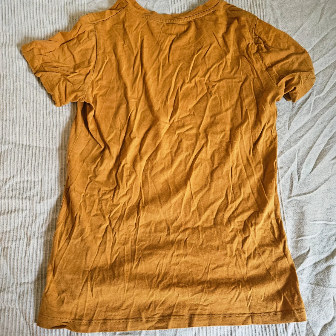 Senapsgul t-shirt - 2