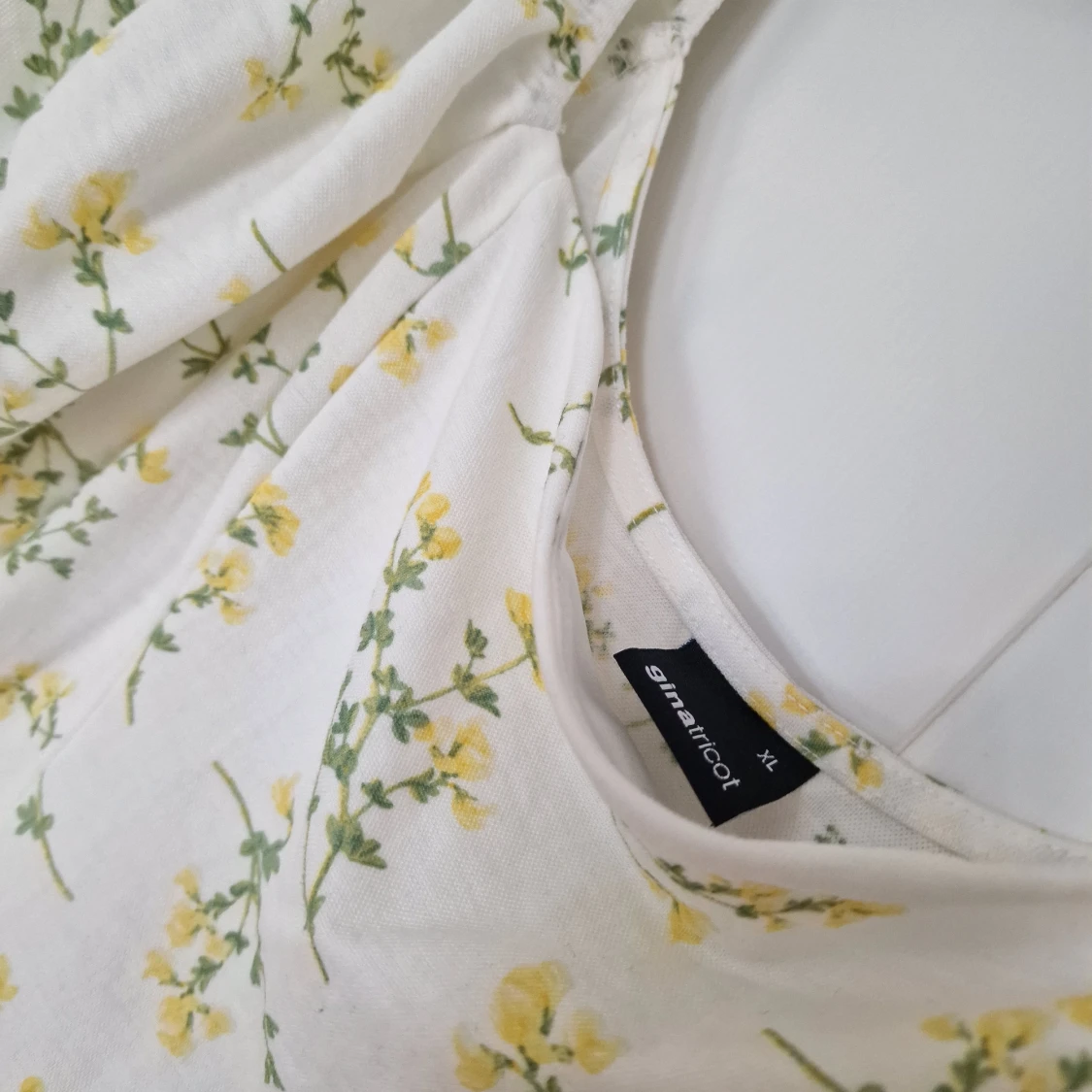 Blommig långklänning från Gina Tricot - 3