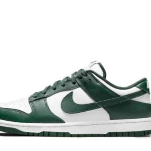 Nike dunks - I bra skick, hör av er vid frågor!