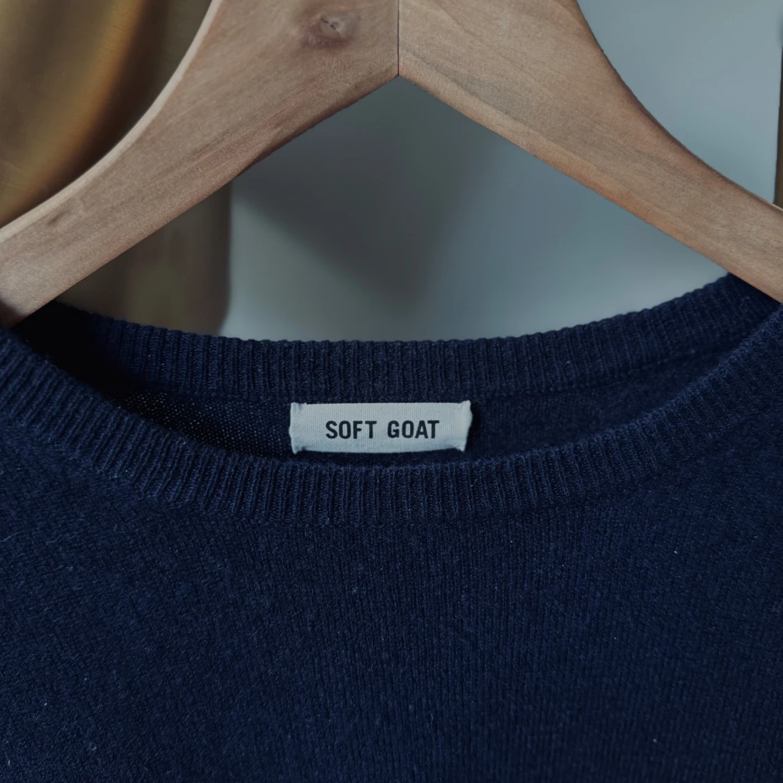Mörkblå kashmirtröja Soft Goat • Small - 1