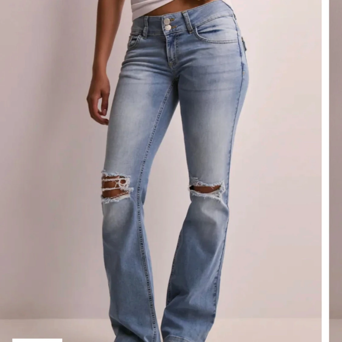 Ljusblå bootcut jeans från Nelly - 4