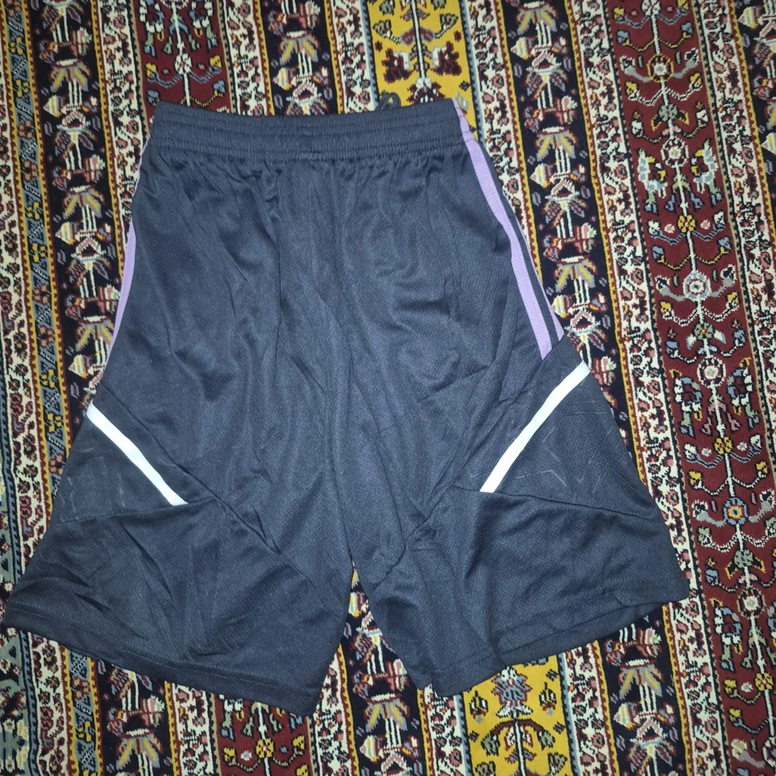 Svarta Real Madrid shorts från Adidas - 1