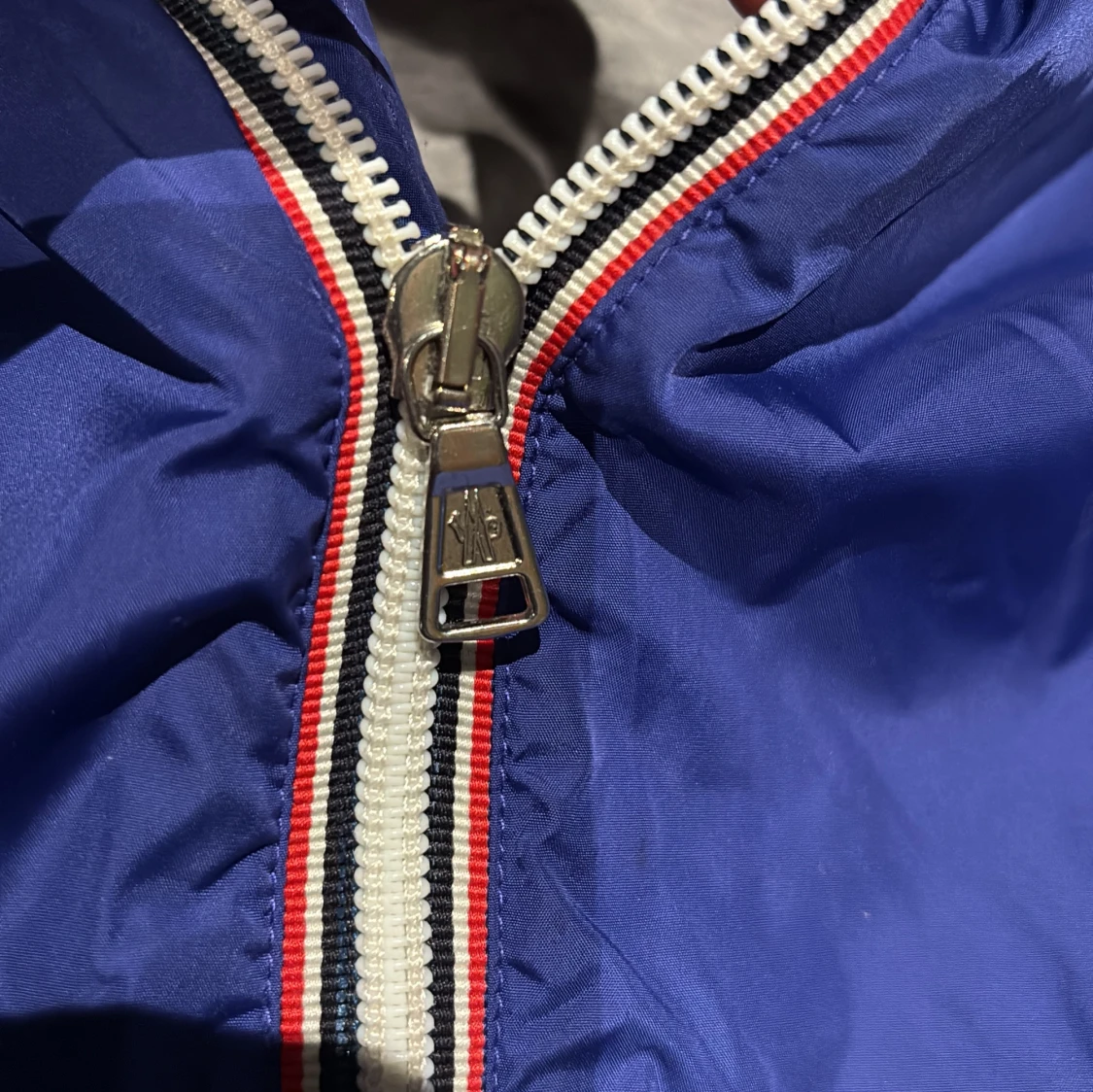 Blå vindjacka från Moncler - 3