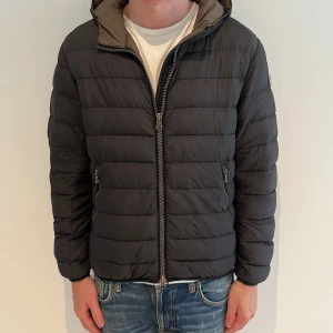 Colmar jacka  - Köp sker via vår hemsida - ricodelluxury.com