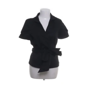 Zara topp - En så fin Zara topp som knappt är använd men så himla fin! Liten k storlek 