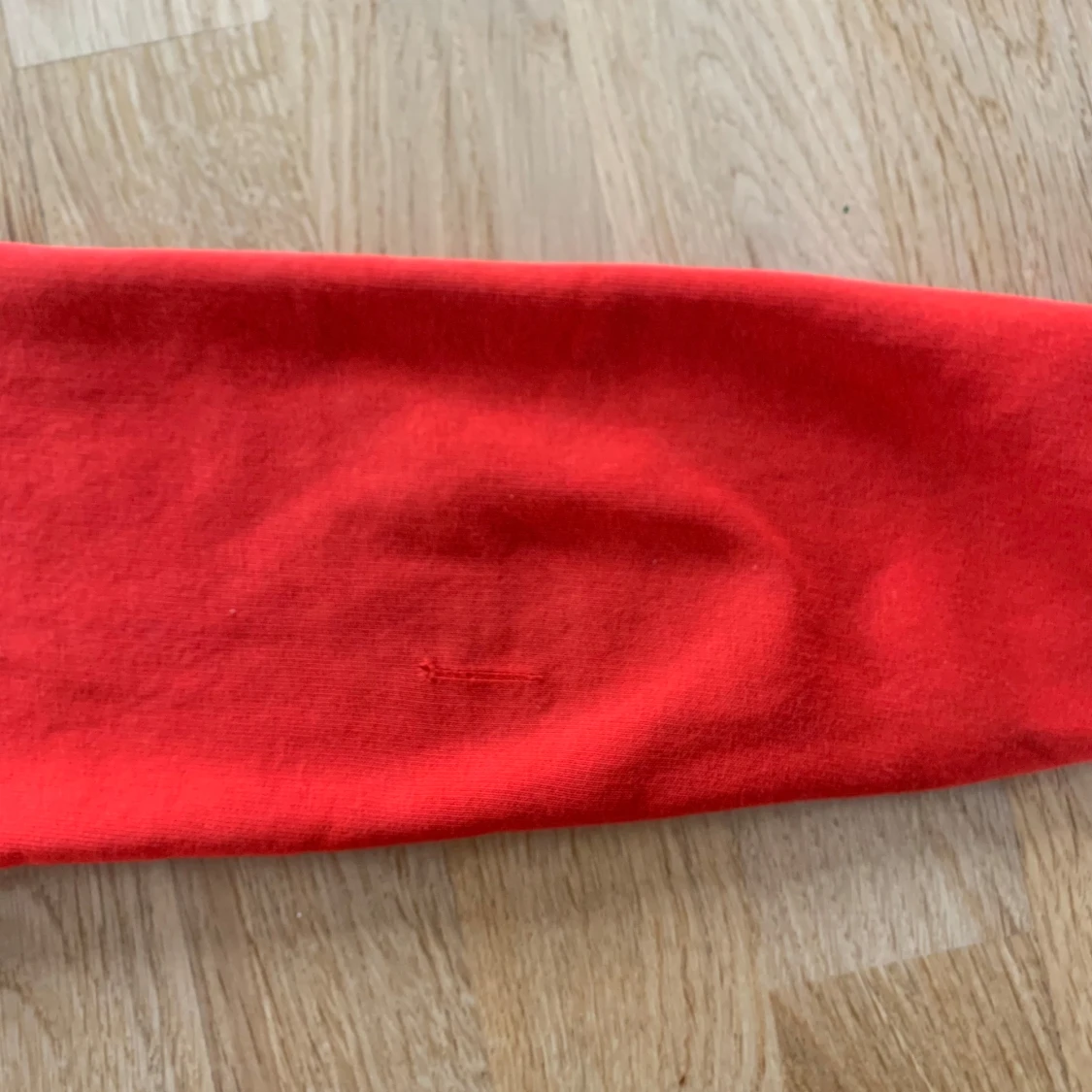 Röd Peak Performance hoodie XS - 4