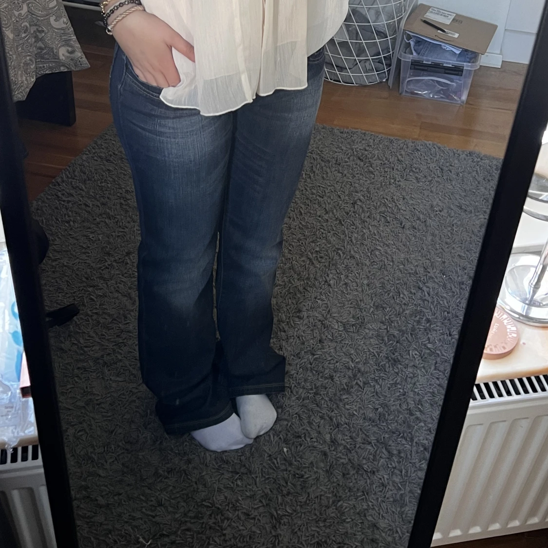 lågmidjade jeanss - 1