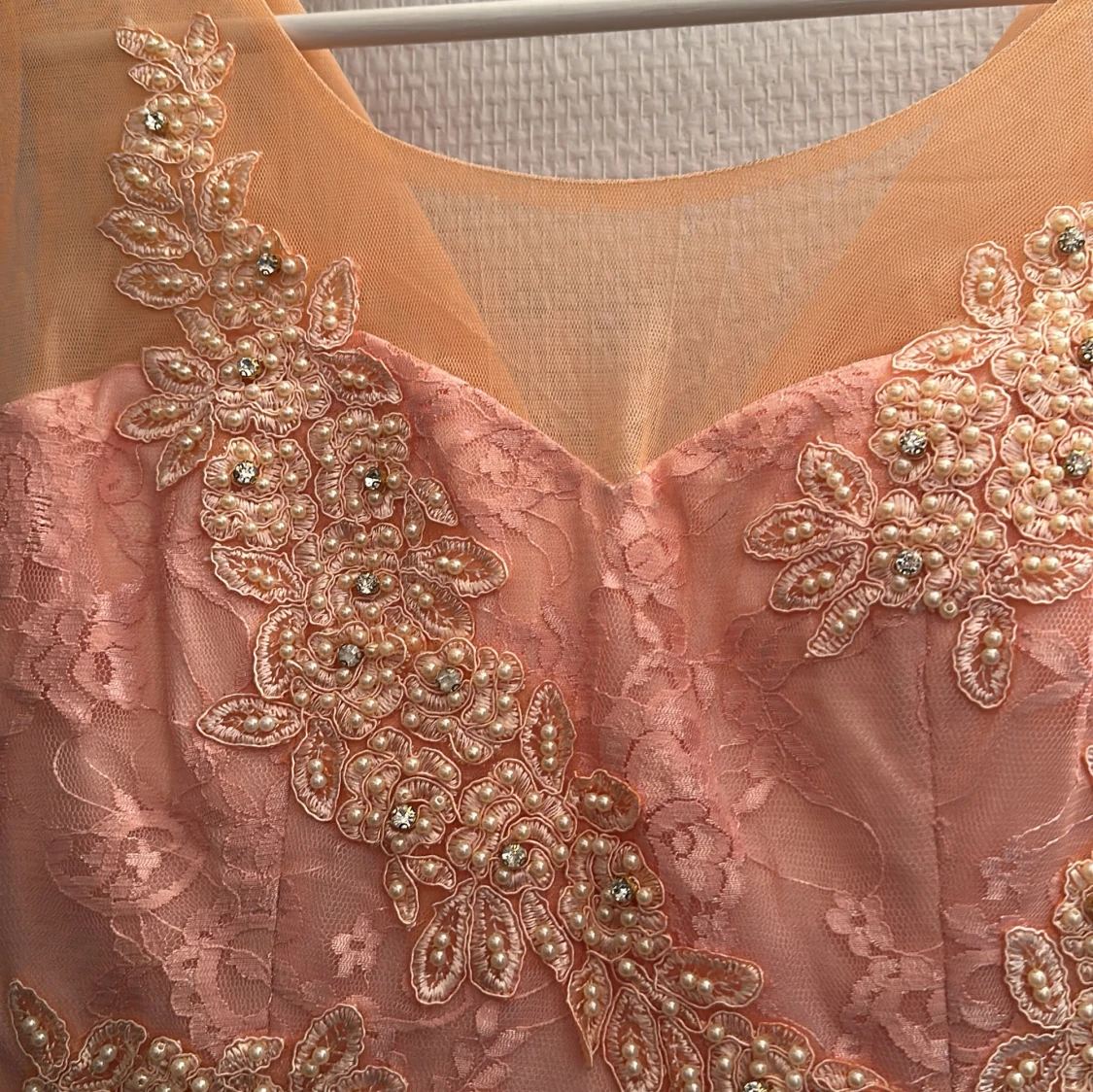 Jätte fint fest klänning och mycket bra skick  - 3