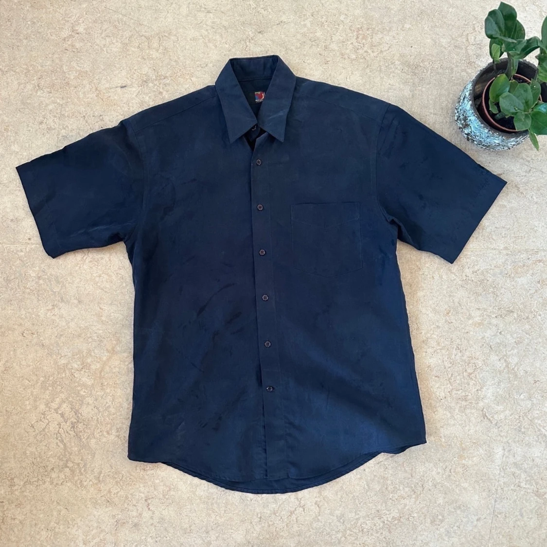 Mörkblå kortärmad skjorta från Fruit of the Loom - 1