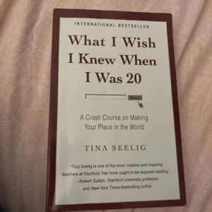 What I Wish I Knew When I Was 20 - En inspirerande bok som ger konkreta tips och insikter för unga vuxna som vill hitta sin plats i världen. Perfekt för dig som vill undvika vanliga misstag och få en rivstart i livet och karriären.