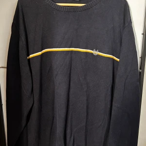 Navy CHAPS Ralph Lauren sweater  - 🎨Irl Colour: Navy  📏UK Size: XXL (please measurements for reassurance)  📐Measurements  Length 74 Shoulder width 54  🧵Material: 100% Cotton  BUY NOW IS ON  Thanks,