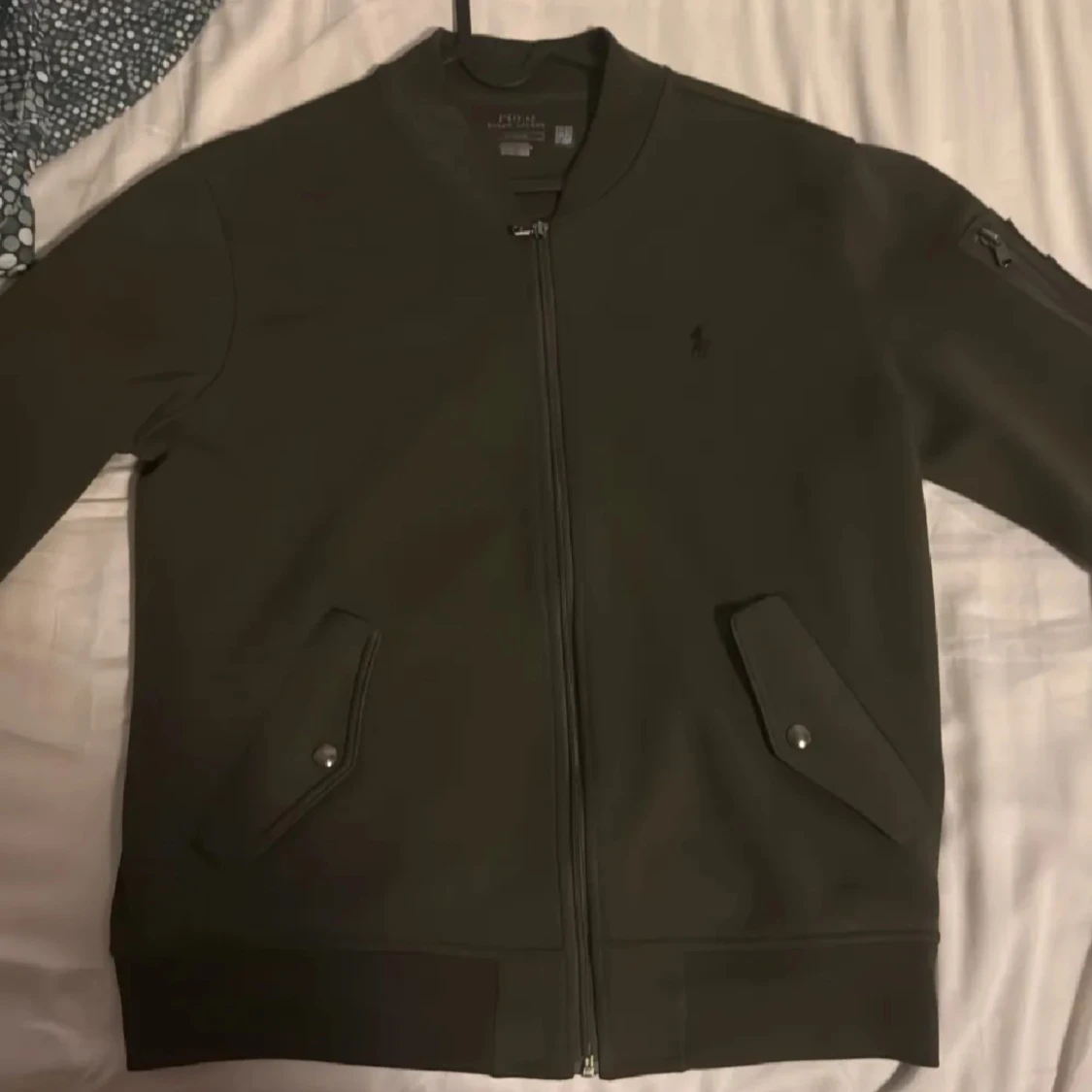 Olivgrön bomberjacka från Polo Ralph Lauren