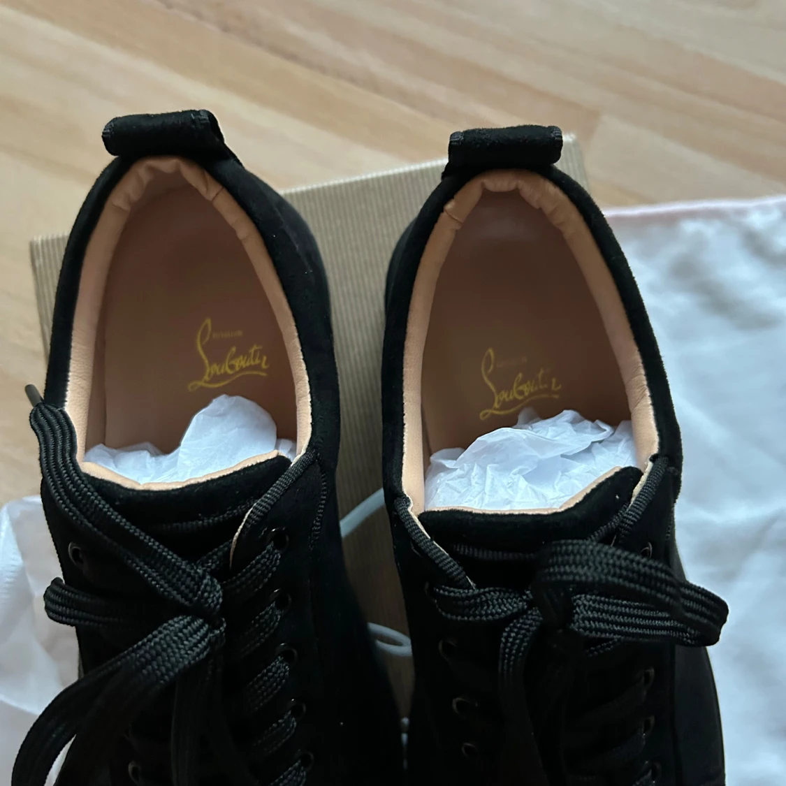 Svarta sneakers från Christian Louboutin - 1