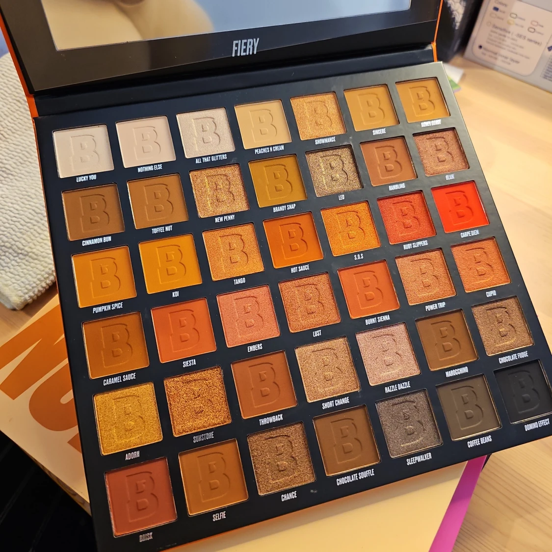 Fyra stora ögonskuggspaletter från Beauty Bay - 4