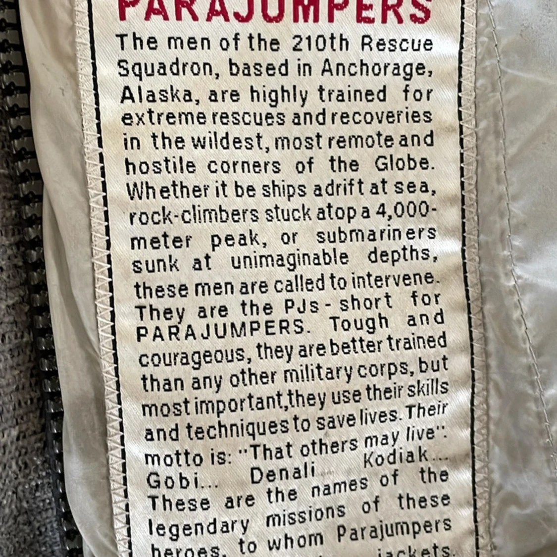 Svart dunjacka från Parajumpers - 1