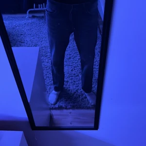 Jack&jones jeans - Hej, jag säljer nu mina snygga jack&jones jeans pågrund av att dom inte kommer till användning längre det är inga defekter och dom kostar runt 900kr nypris och mitt pris är 250