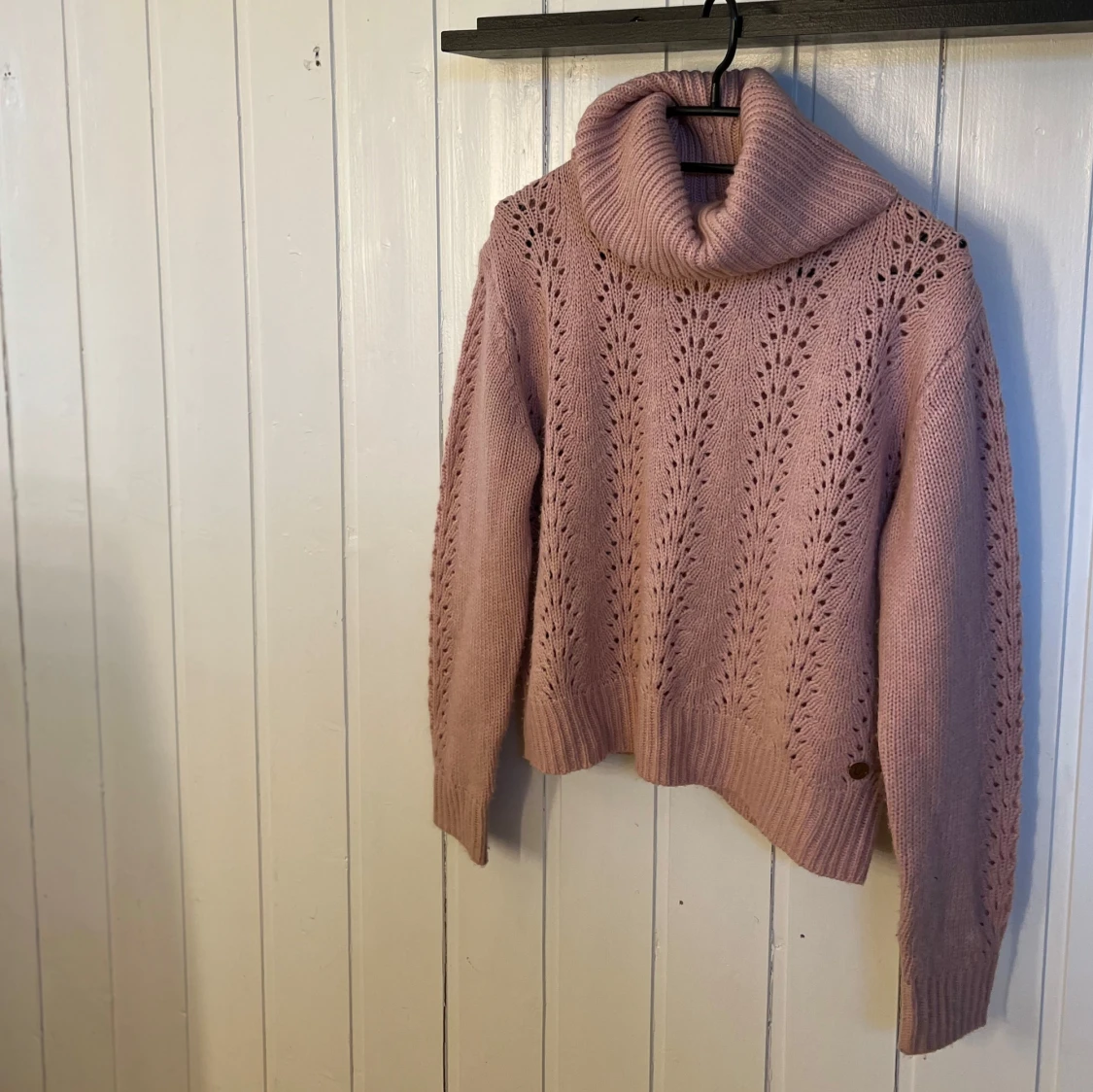 Rosa stickad polotröja - 3