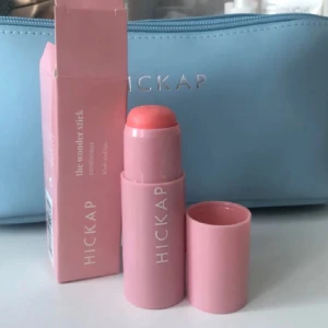 Blush and Lips Stick - Redan lagt upp den här annonsen, men lägger upp igen då ni har chansen att få gratis frakt från och med 16 mars! OBS gäller endast i 7 dagar❗️ gå in i min tidigare annons för beskrivning🩷