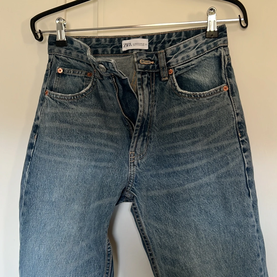 Blå jeans från Zara