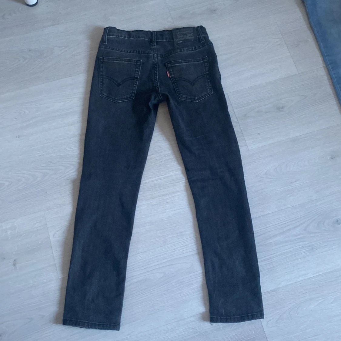 Svarta Levi's 512 Slim Taper jeans - 1