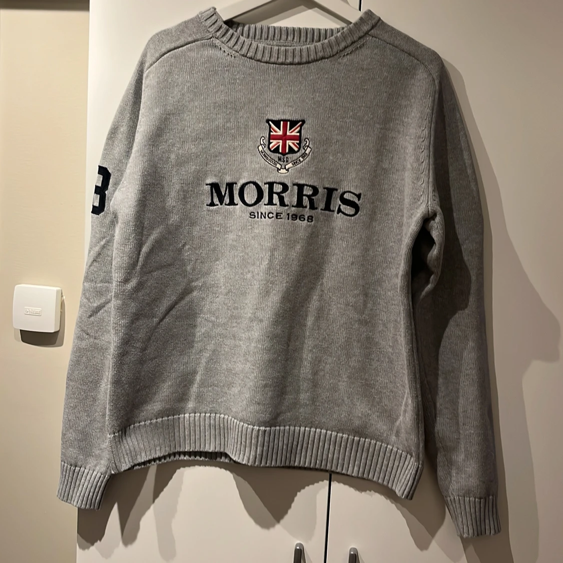 Grå tröja från Morris